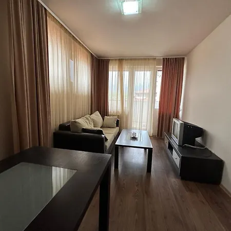 Royal Towers Lift Area Банско