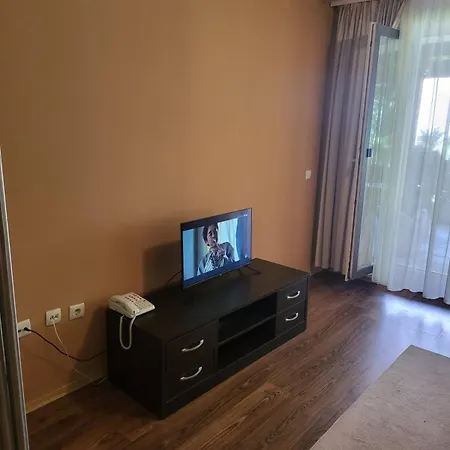 Royal Towers Lift Area *